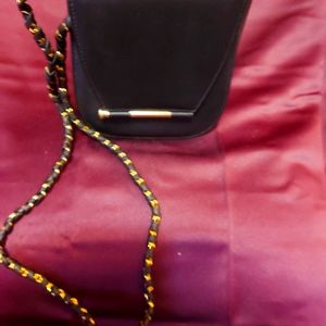 Black small shoulder bag